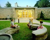 Willoughby Wallace Memorial Library